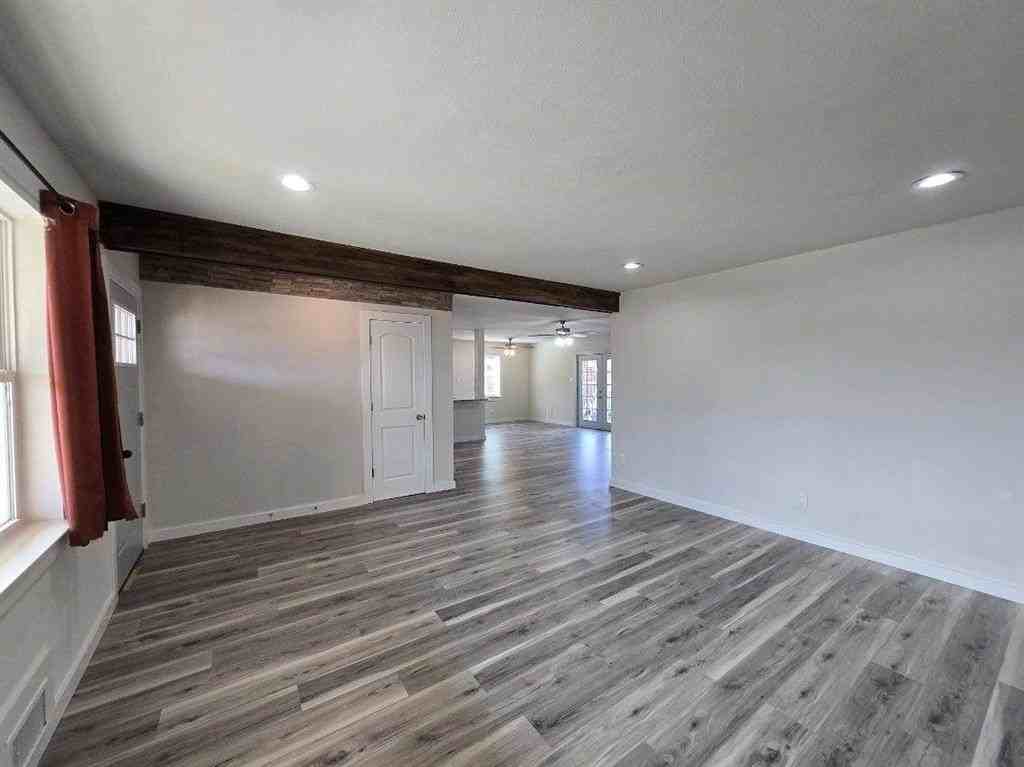 4017 Sweetbriar Dr - Photo 3 of 12