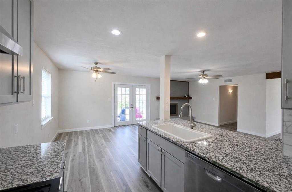 4017 Sweetbriar Dr - Photo 7 of 12