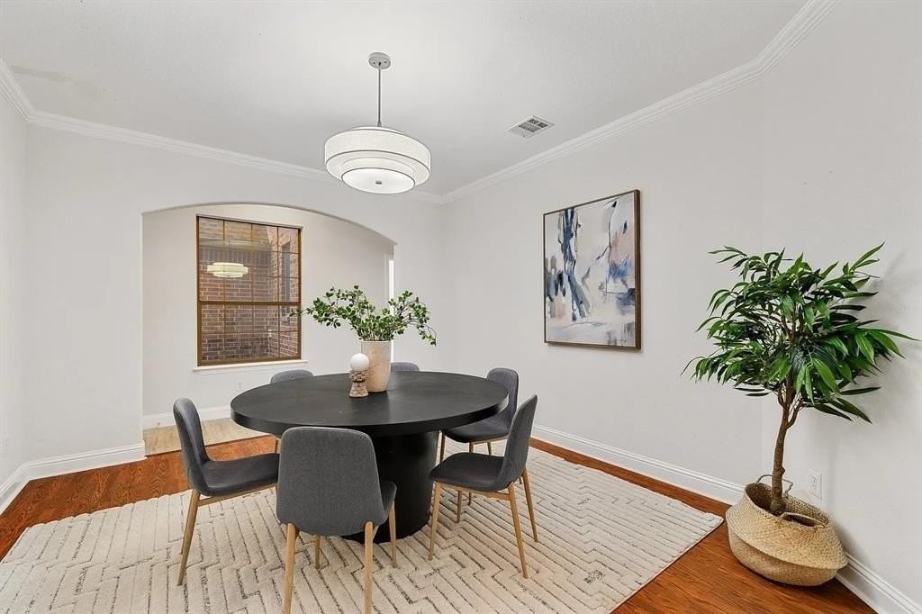 1321 Millers Creek Dr - Photo 6 of 25