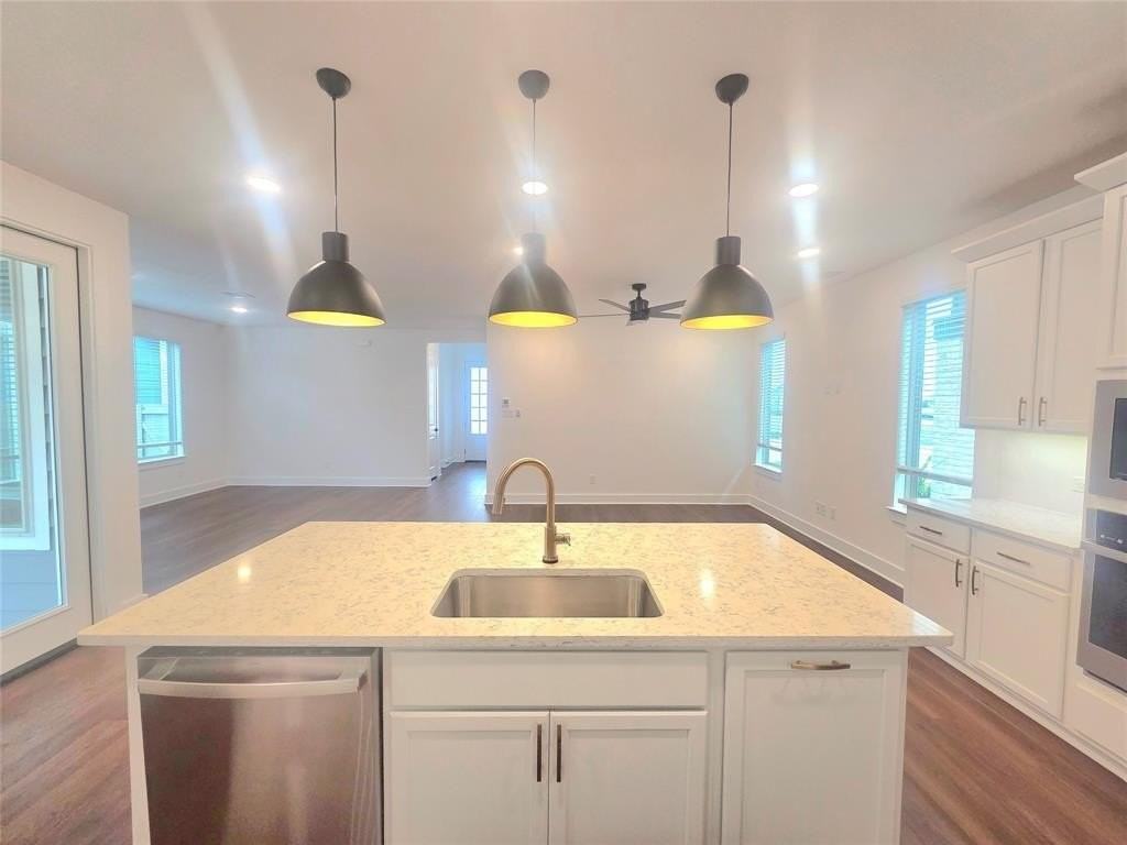 3132 Lenten Rose Ln - Photo 6 of 23