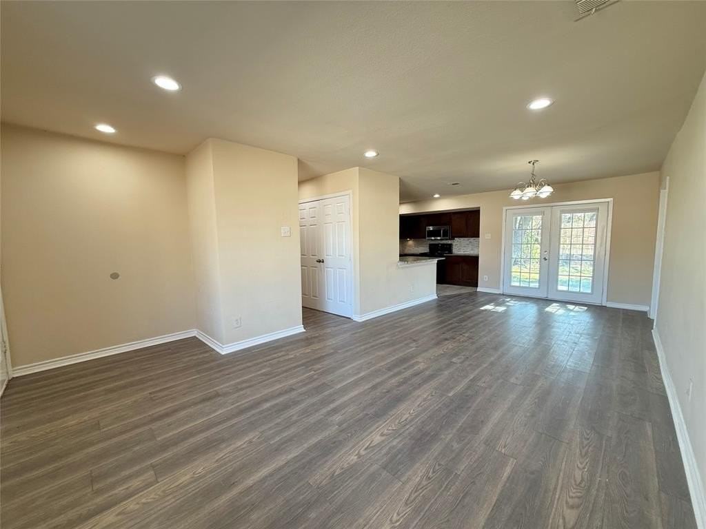 2540 W Rochelle Rd - Photo 6 of 20