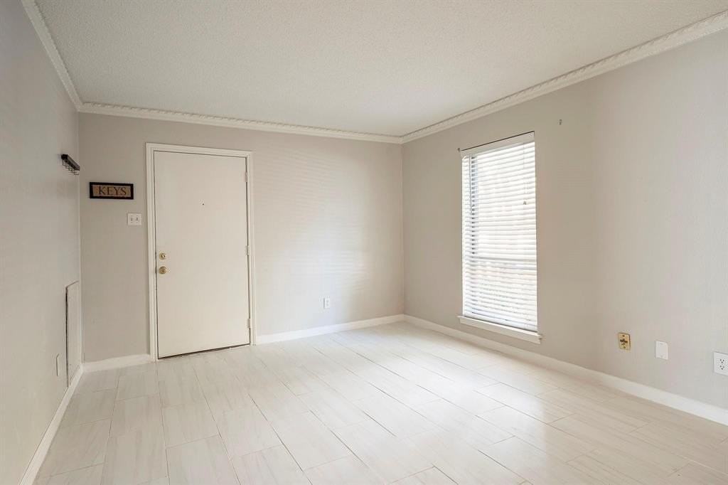 5812 Milton St #105 - Photo 3 of 12