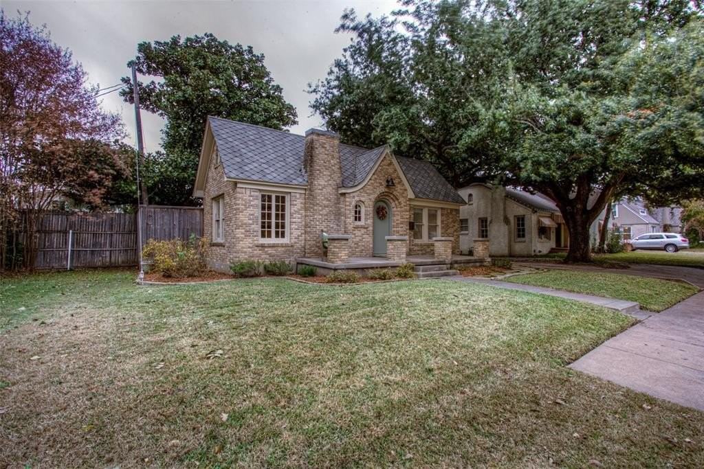 3311 Cockrell Ave - Photo 2 of 34