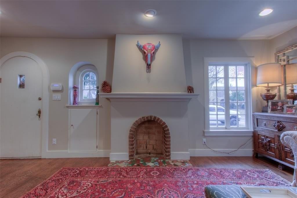 3311 Cockrell Ave - Photo 6 of 34