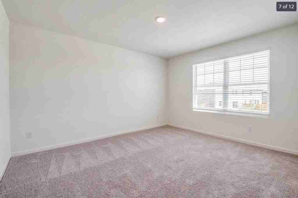 165 Bradford Dr - Photo 7 of 13