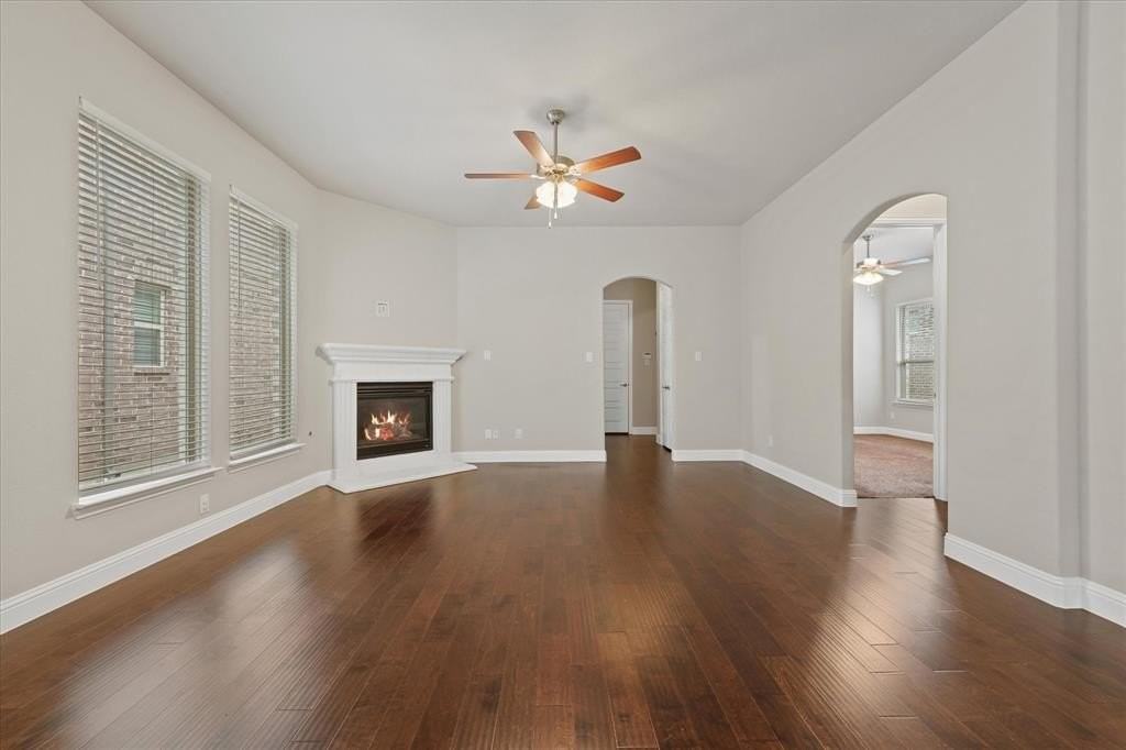 8015 Sunflower Ln - Photo 7 of 24