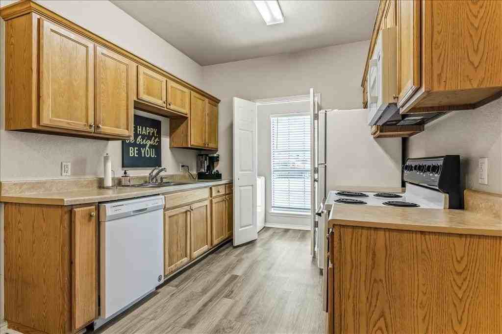 115 Collett Ct - Photo 4 of 11