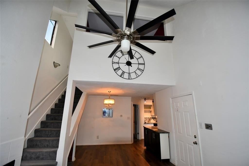 3121 Sondra Dr #204 - Photo 3 of 18