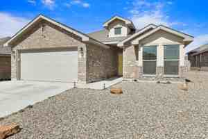 featured image of 907 E 89th St