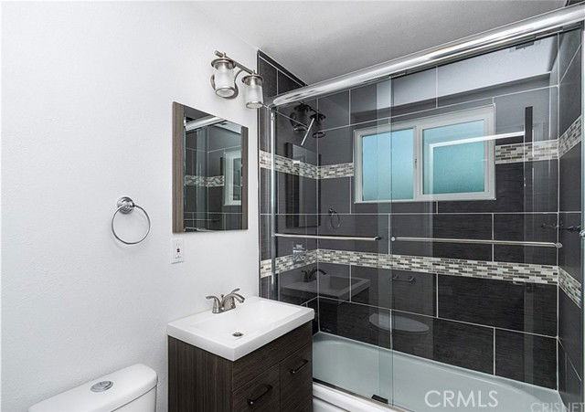 12940 Fenton Ave - Photo 7 of 8