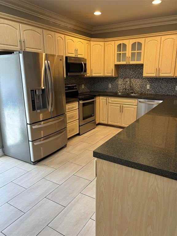 8798 Nw 35th St - Photo 3 of 21