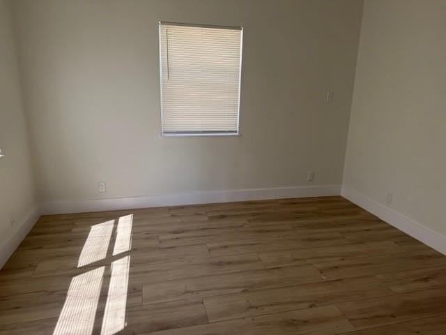 141 Se 7th Ave - Photo 5 of 7