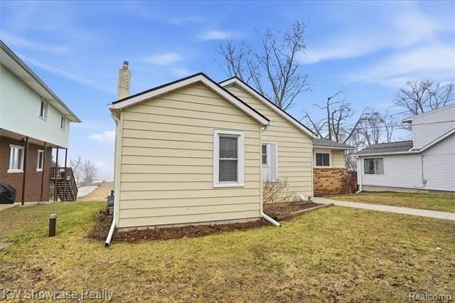 3506 Moberly Dr - Photo 4 of 38