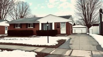 featured image of 15078 Houghton St