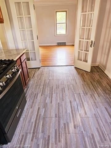 18808 Eastwood Dr - Photo 4 of 10