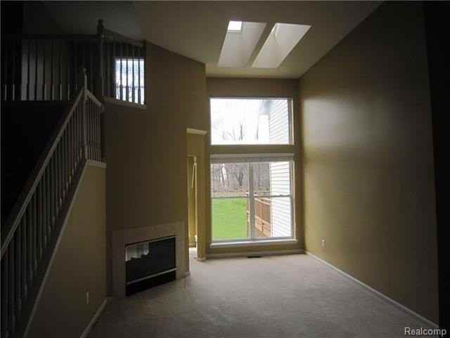 1069 Calpernia - Photo 3 of 15