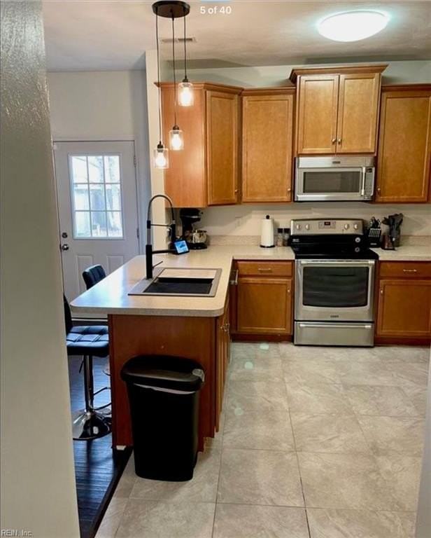 404 W 29th St - Photo 4 of 43