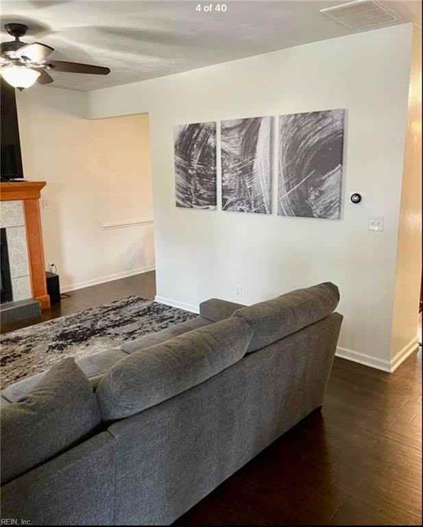 404 W 29th St - Photo 5 of 43