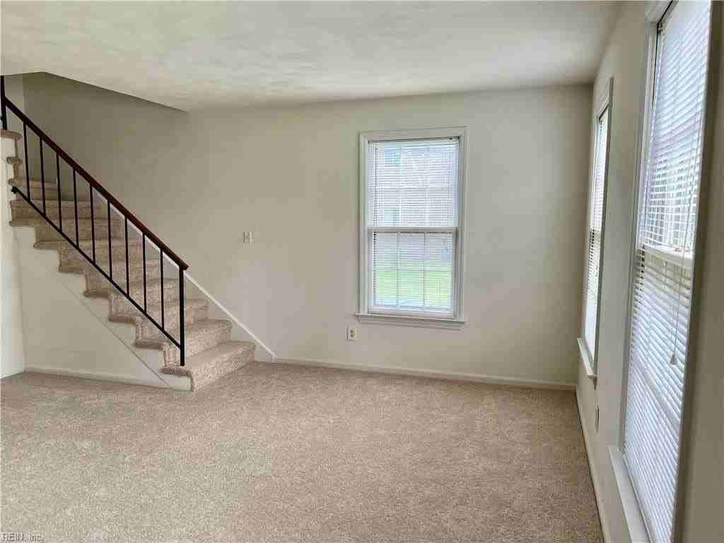 1317 Cypress Ave #B - Photo 4 of 20