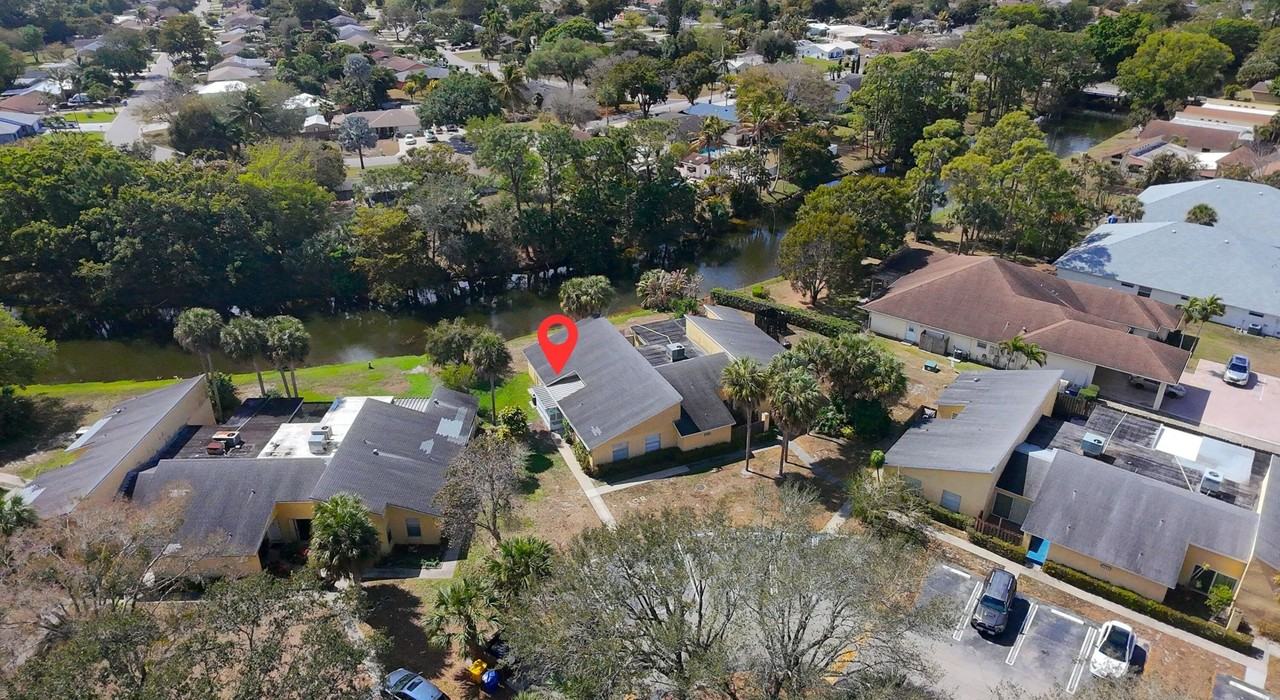 202 Sparrow Dr #1 - Photo 2 of 24