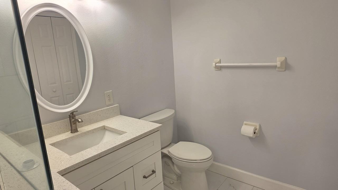 1068 Se Prineville St - Photo 7 of 16