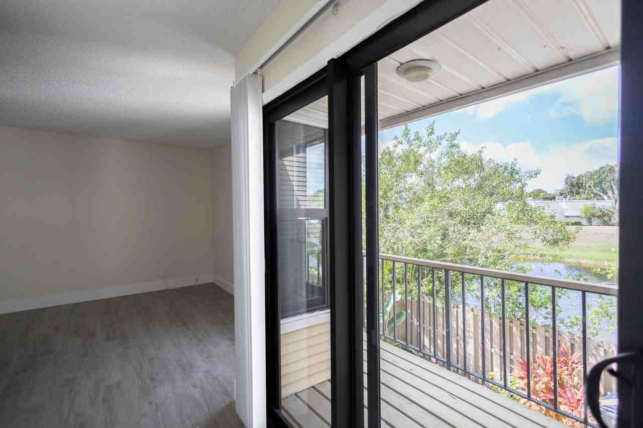 1640 Shaker Cir - Photo 6 of 9