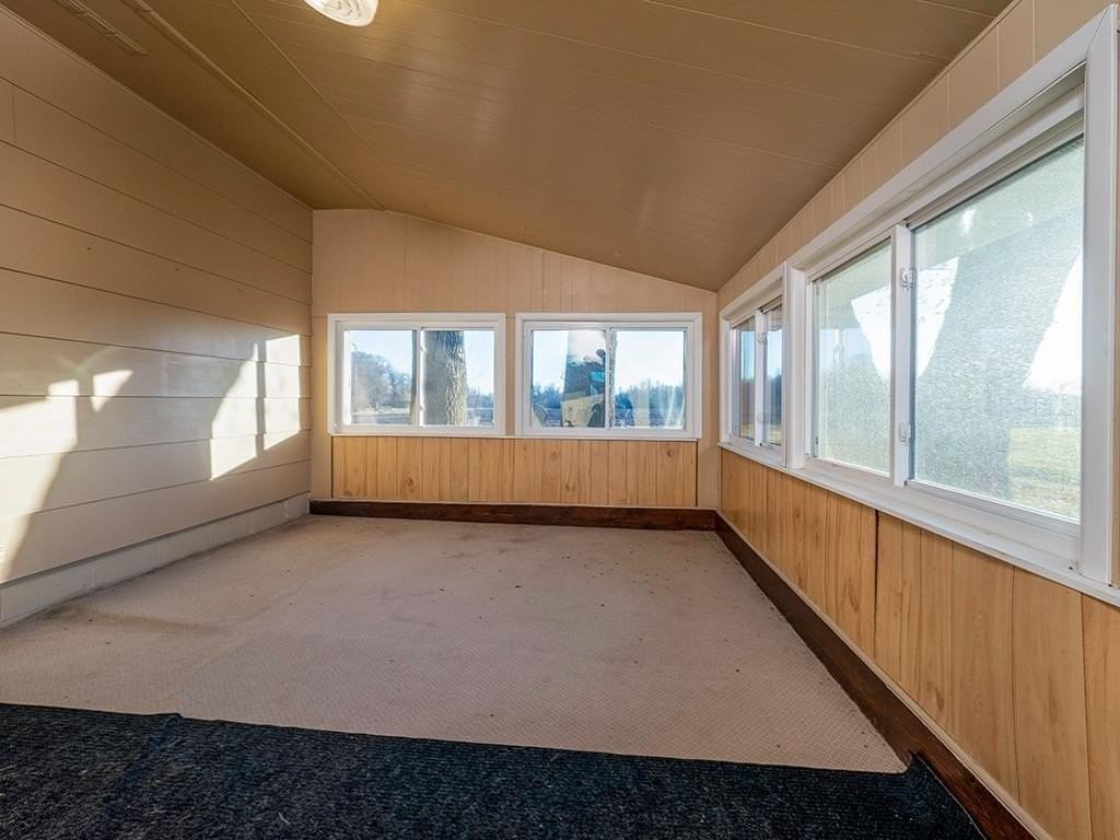 5651 Aetna Ave Se - Photo 4 of 14