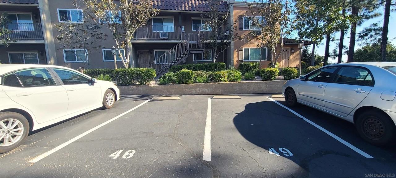 13687 Paseo Cardiel Unit 19 - Photo 3 of 29