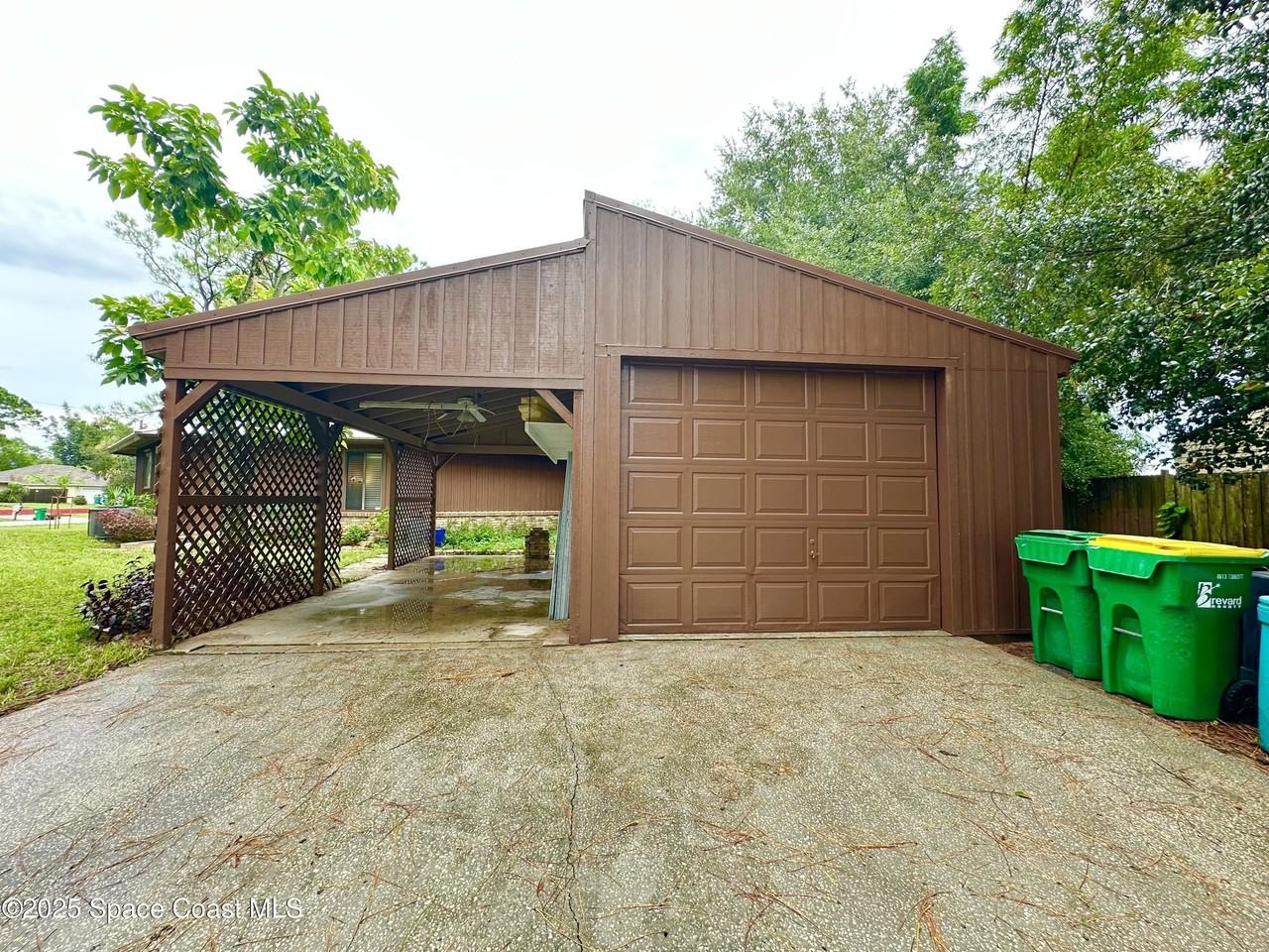 6325 Corsica Blvd - Photo 5 of 32