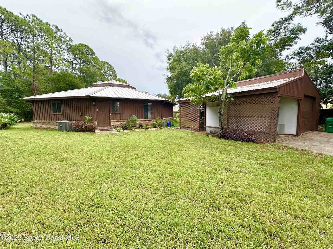 6325 Corsica Blvd - Photo 7 of 32