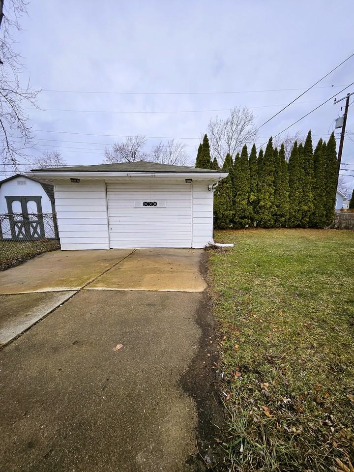 17637 Prospect St #1 - Photo 2 of 23