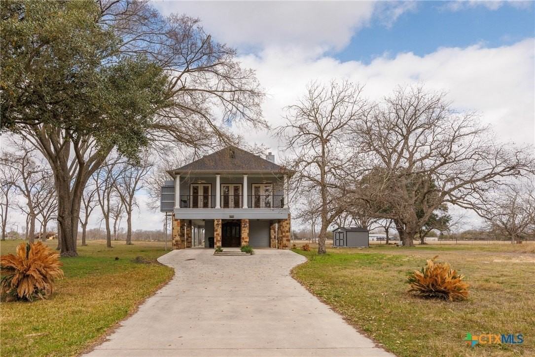 322 Lake Placid Dr - Photo 2 of 34