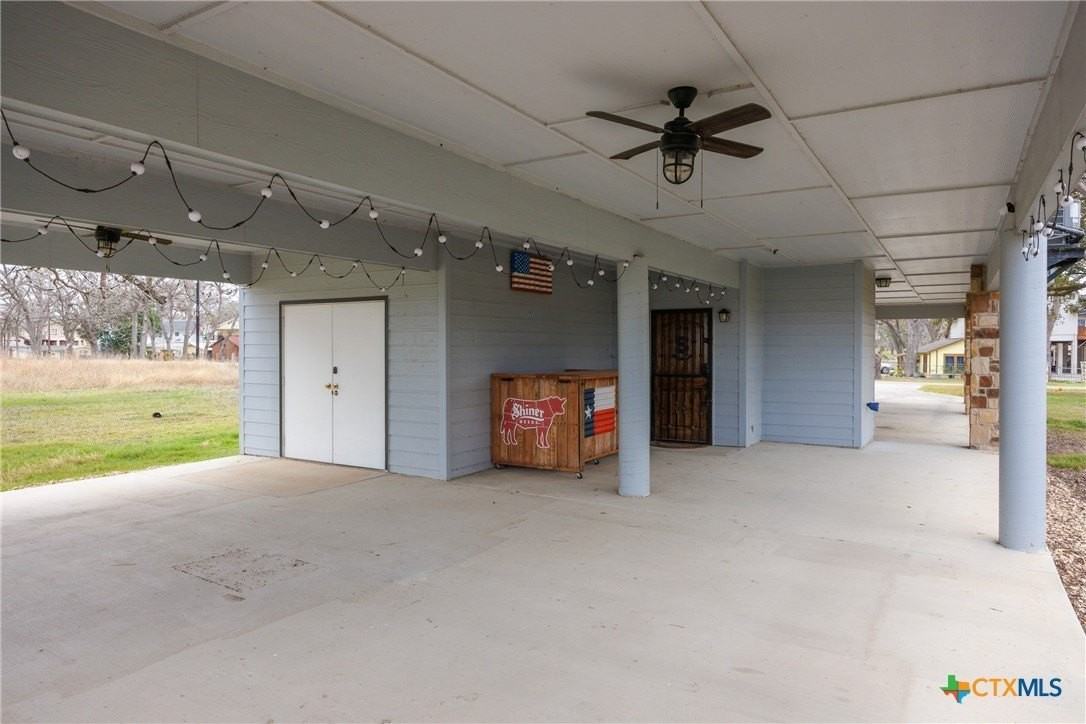 322 Lake Placid Dr - Photo 3 of 34