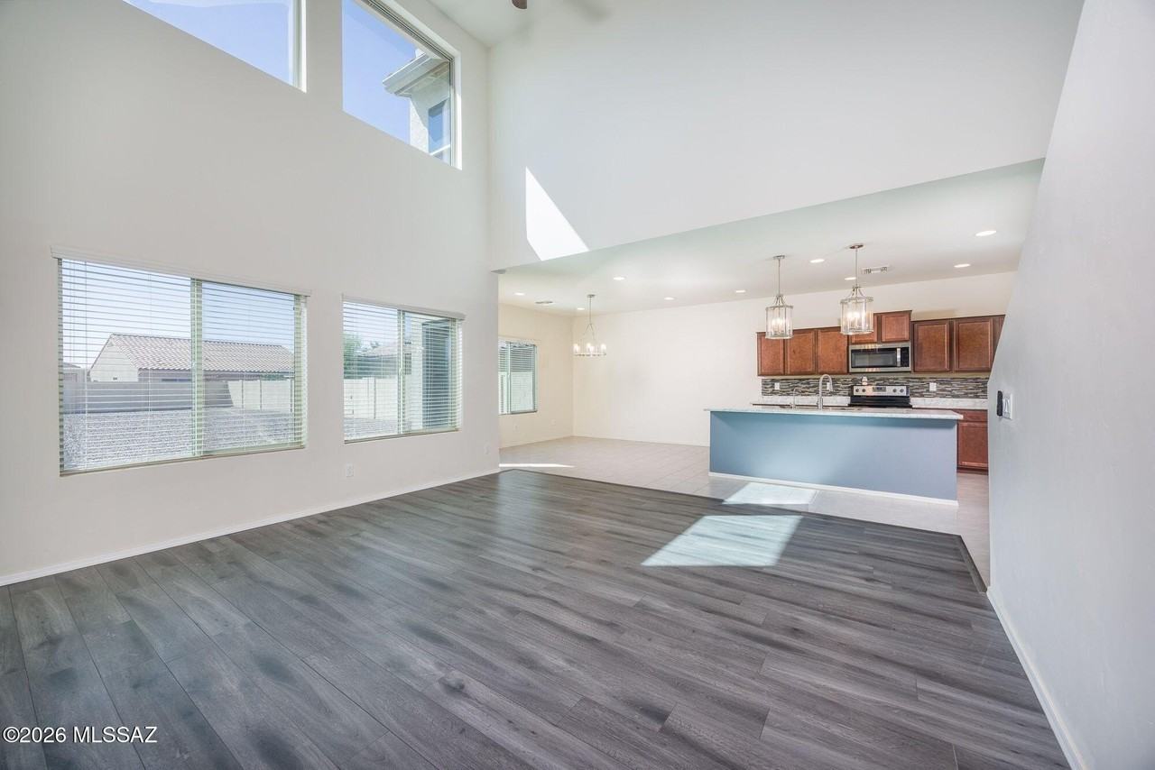 33716 S Presidio Pl - Photo 4 of 27