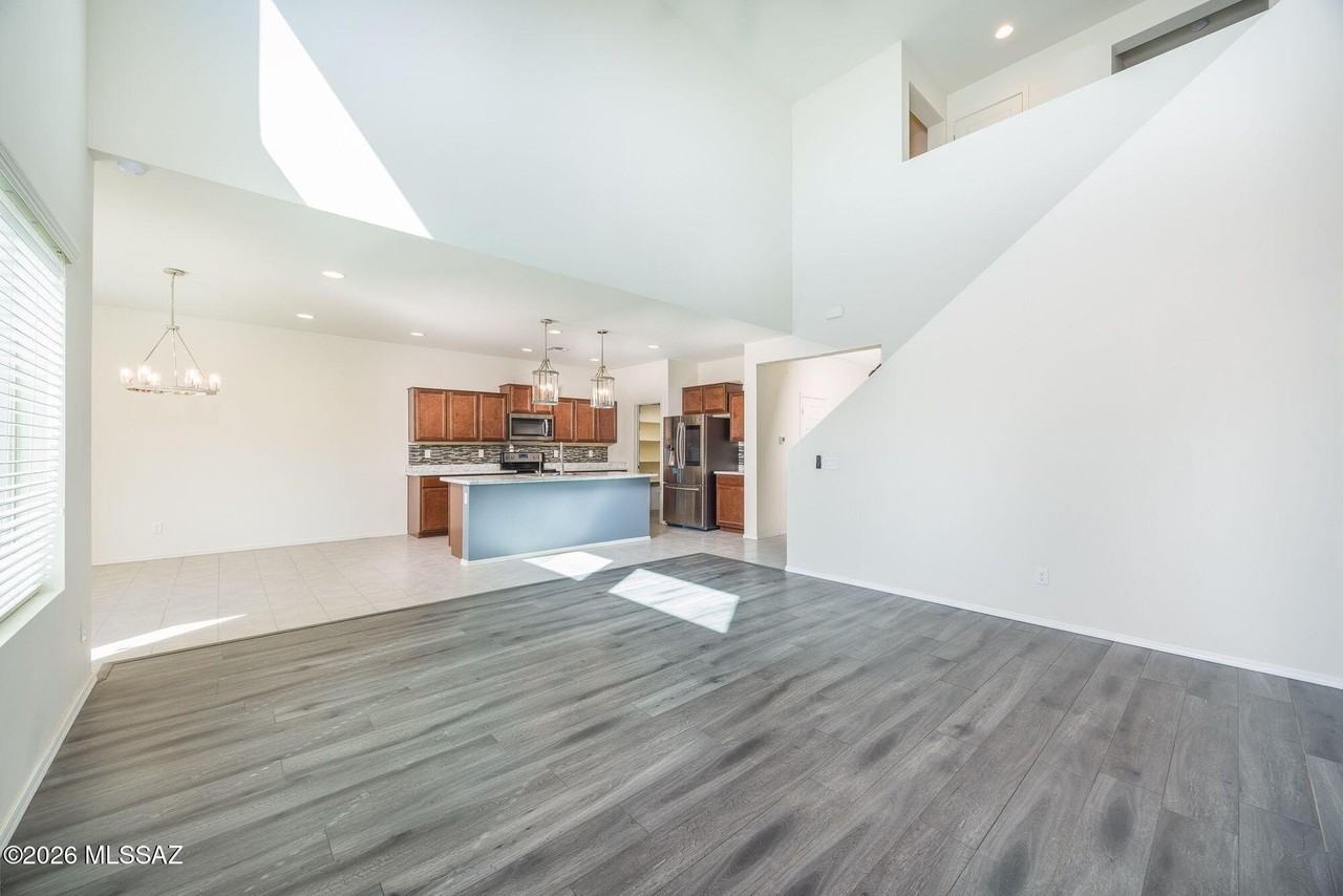 33716 S Presidio Pl - Photo 5 of 27