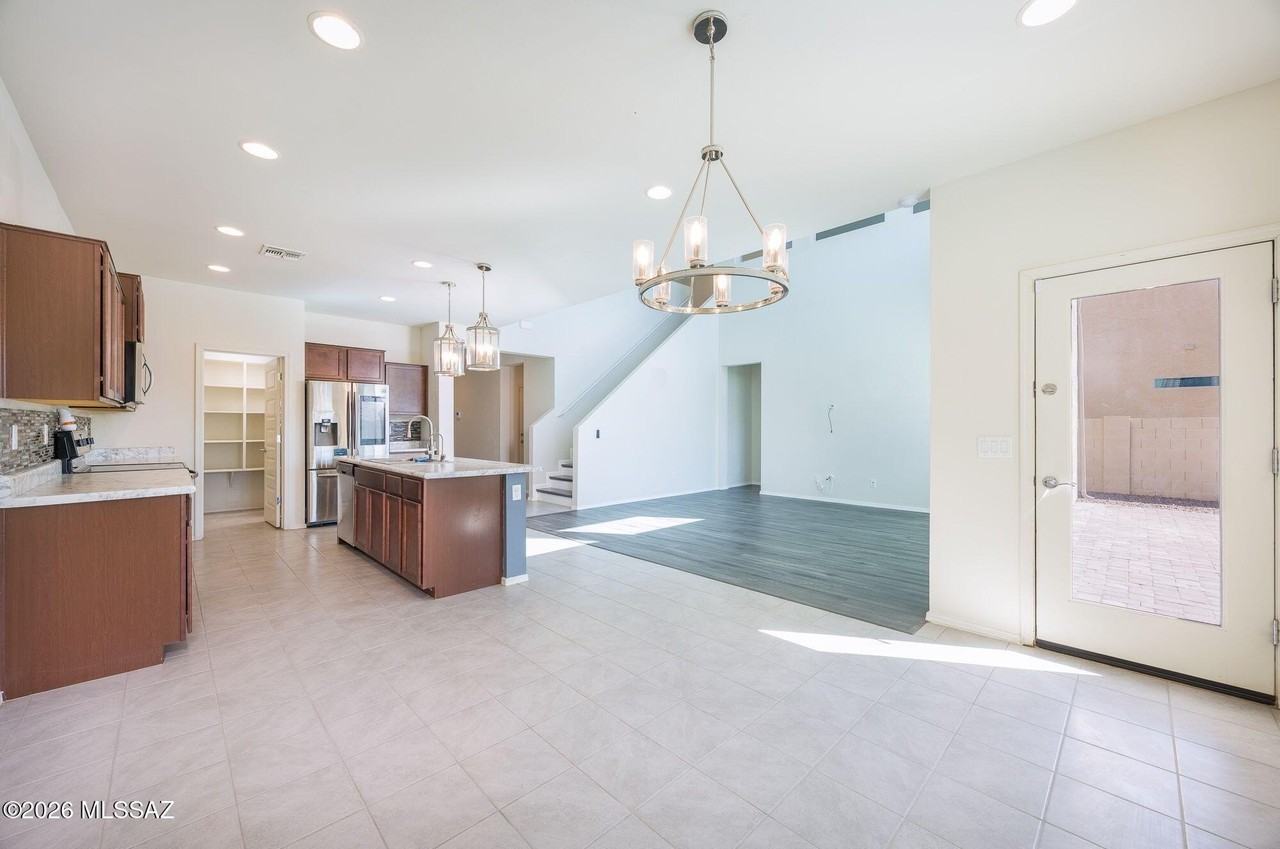 33716 S Presidio Pl - Photo 6 of 27