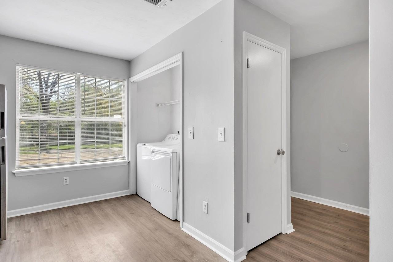 700B Liberty St Unit B - Photo 5 of 24