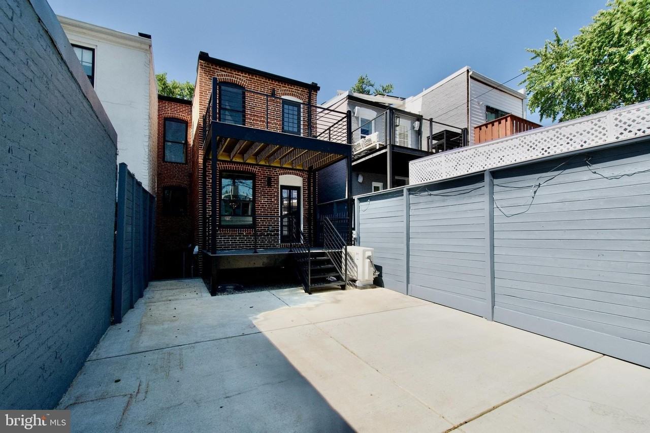 1623 Marion St Nw Unit B - Photo 5 of 22