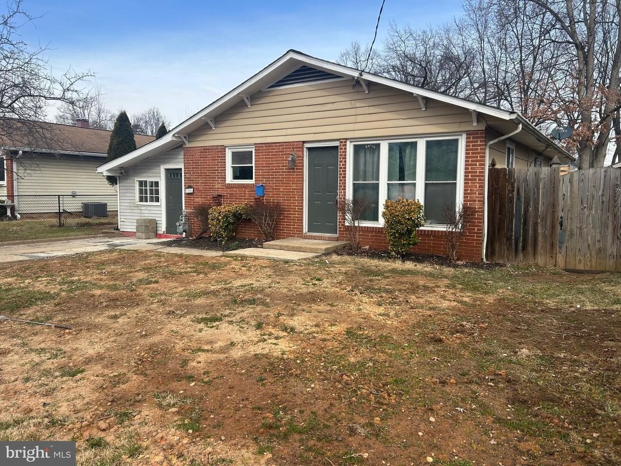 1006 Fairway Ave - Photo 3 of 16