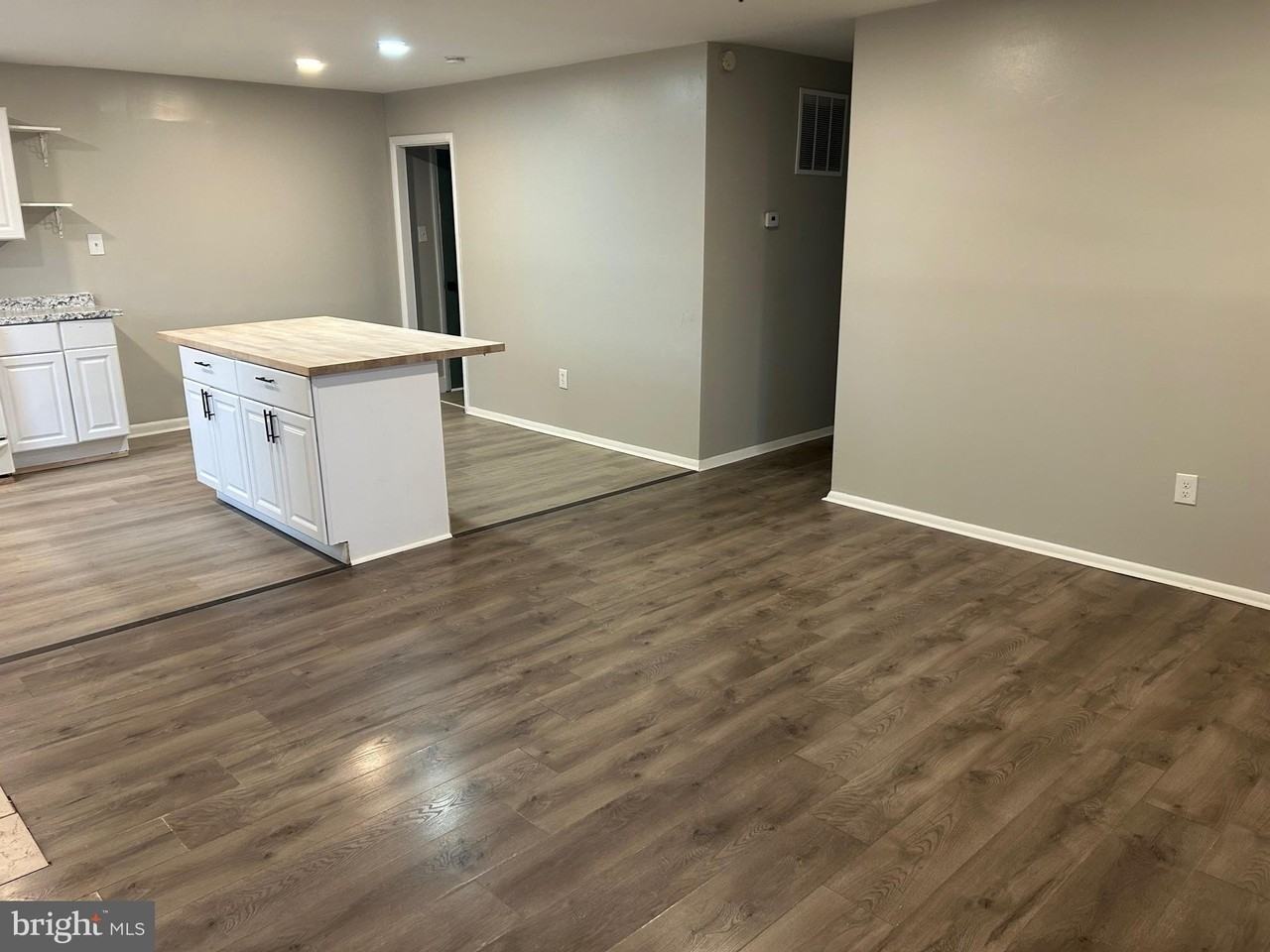 1006 Fairway Ave - Photo 5 of 16