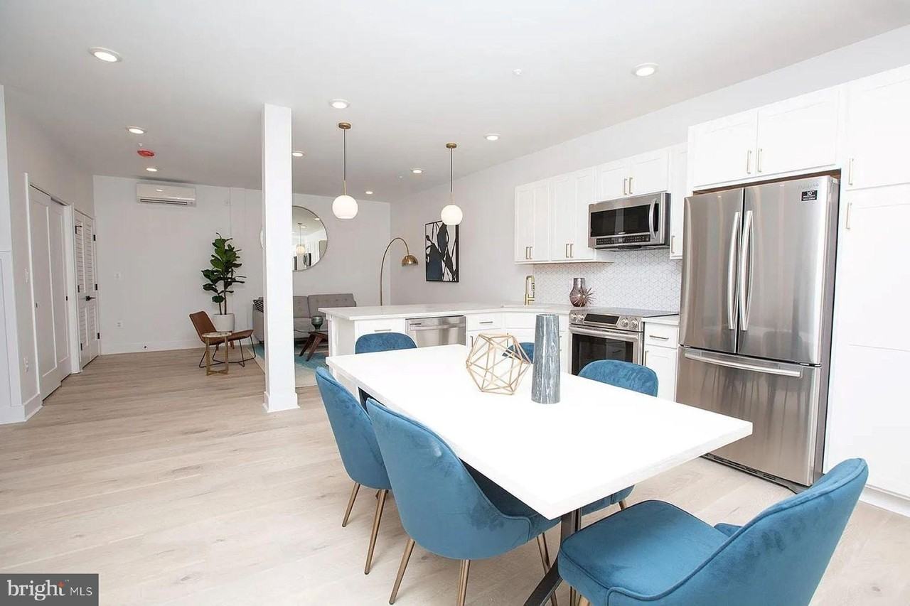 1617 Eastern Ave Apt 501 - Photo 2 of 13