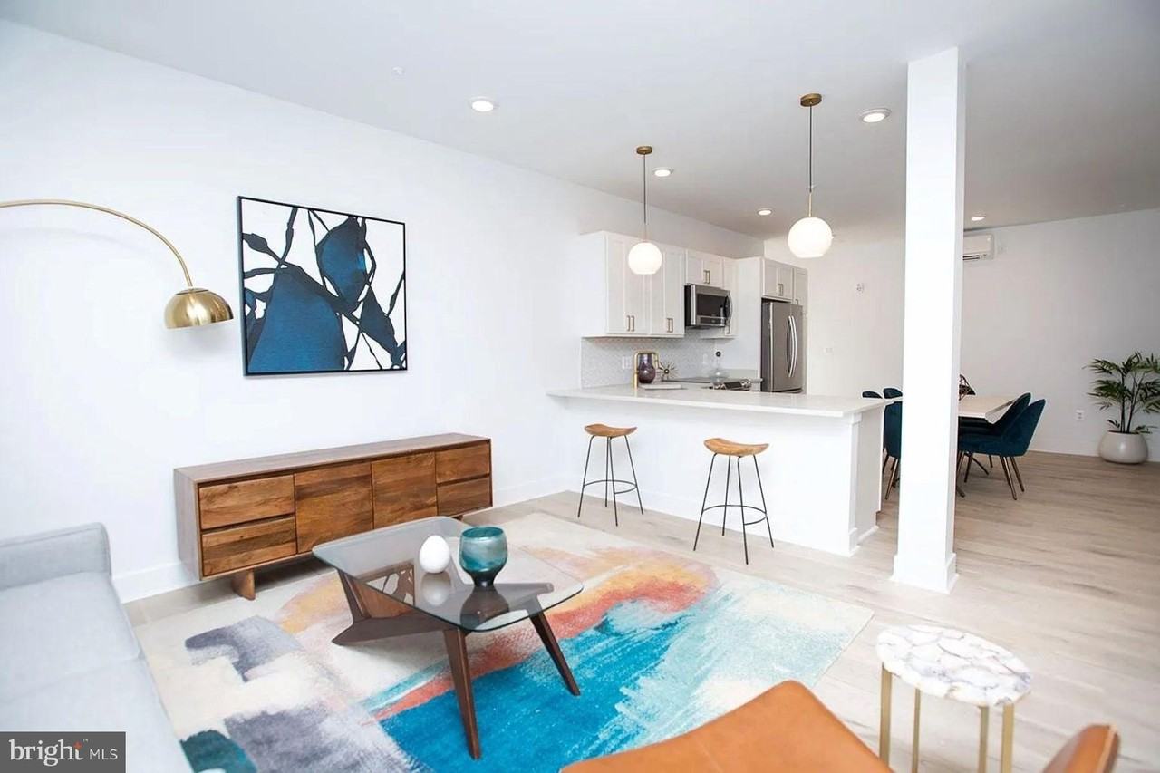 1617 Eastern Ave Apt 501 - Photo 3 of 13