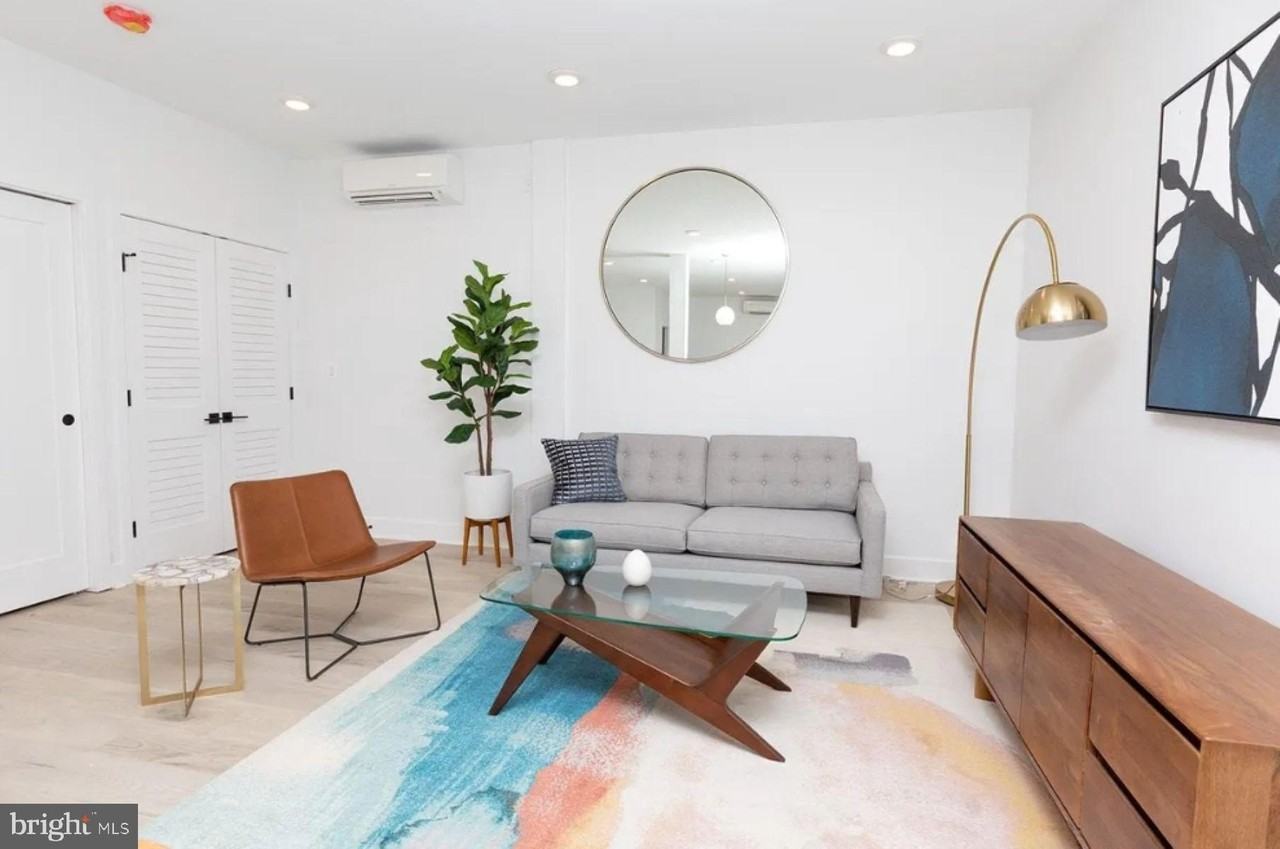 1617 Eastern Ave Apt 501 - Photo 4 of 13