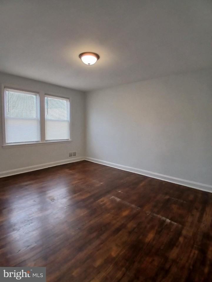 2707 Edison Hwy - Photo 7 of 23