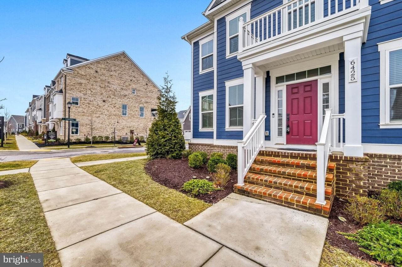 6425 Greenleigh Ave - Photo 3 of 44