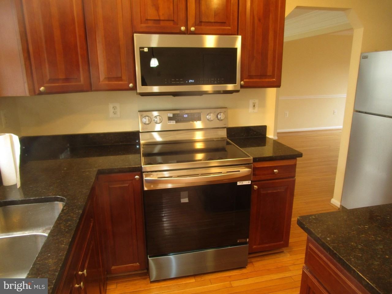 8711 Temple Hill Rd - Photo 6 of 20