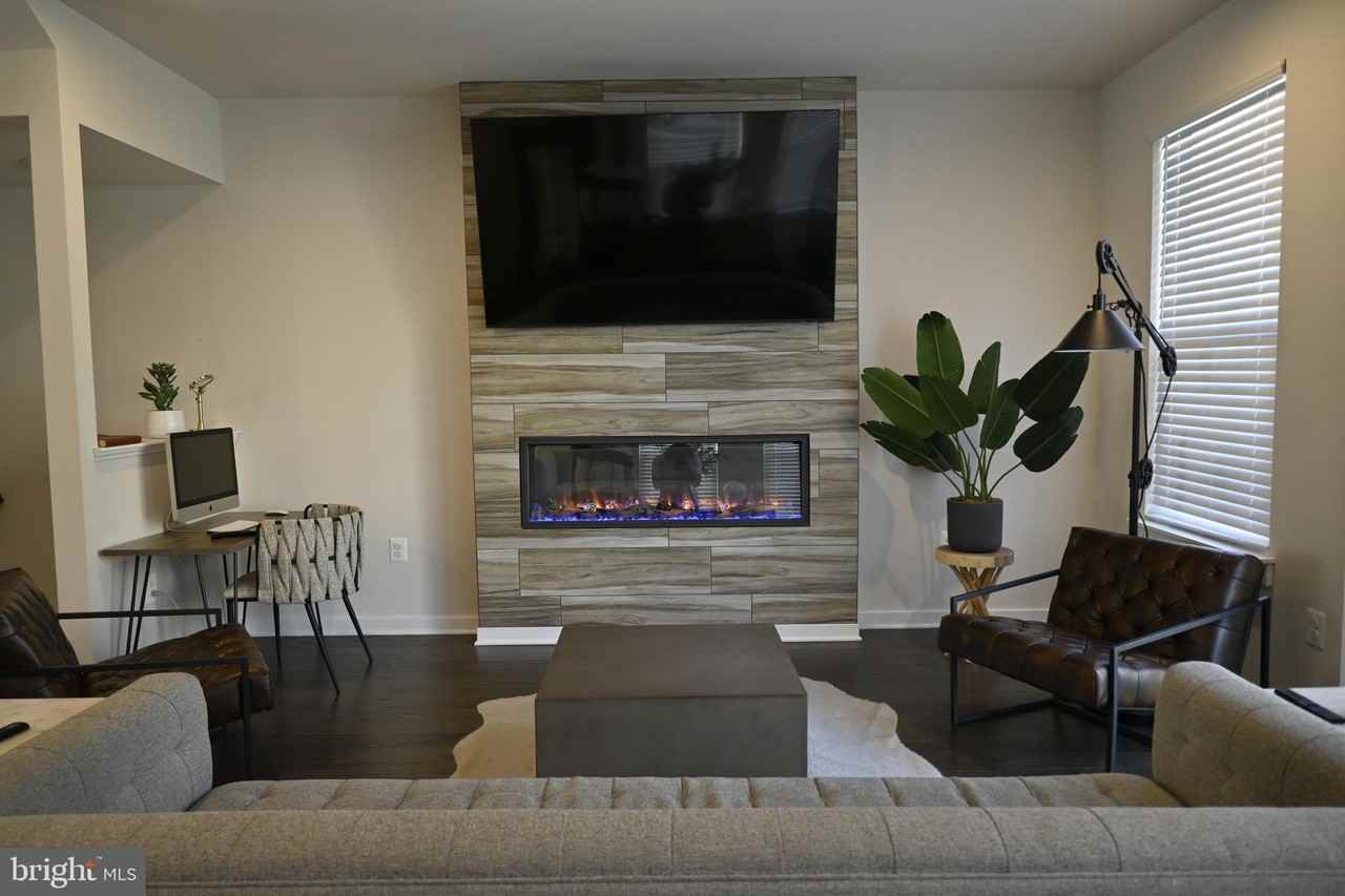 2527 Emerald Branch Dr - Photo 4 of 29