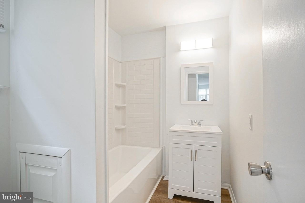 10--3 FLORENCE TOLLGATE Place - Photo 5 of 18