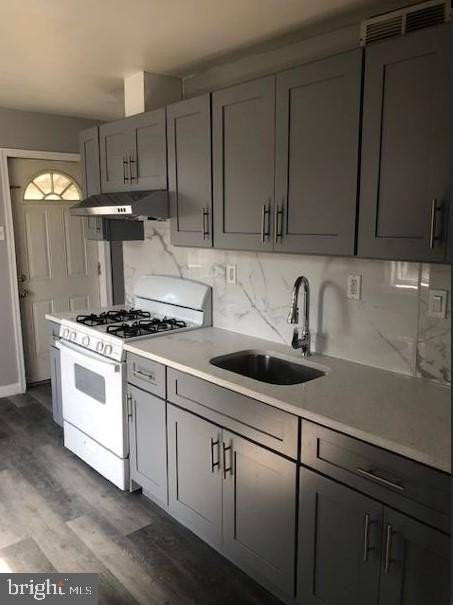 122 Brown St - Photo 4 of 16