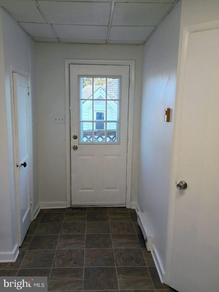 543 Bridge St Apt C - Photo 6 of 9